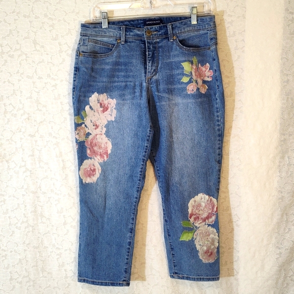 Bandolino Other - 🔥Girls Jeans by Bandolino w/Pink and White Floral Print - Size Missy 6